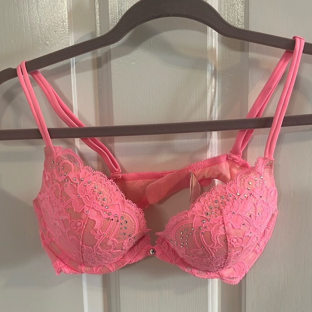 Victorias Secret Very Sexy Push Up Bra